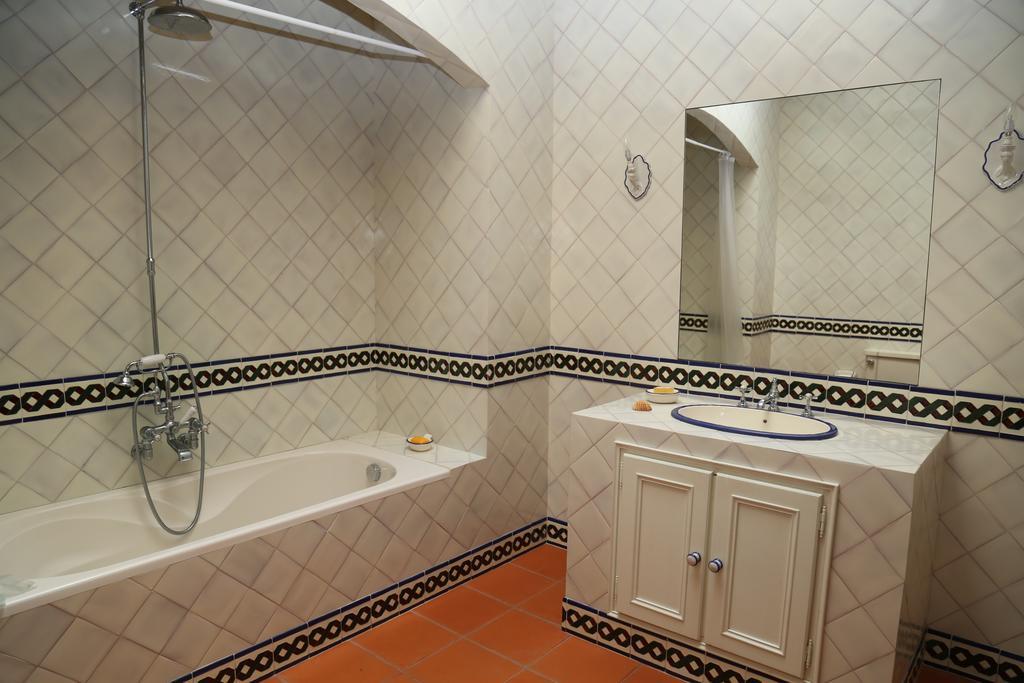 Quinta Dos Castanheiros Bed And Breakfast Ponte de Lima Chambre photo