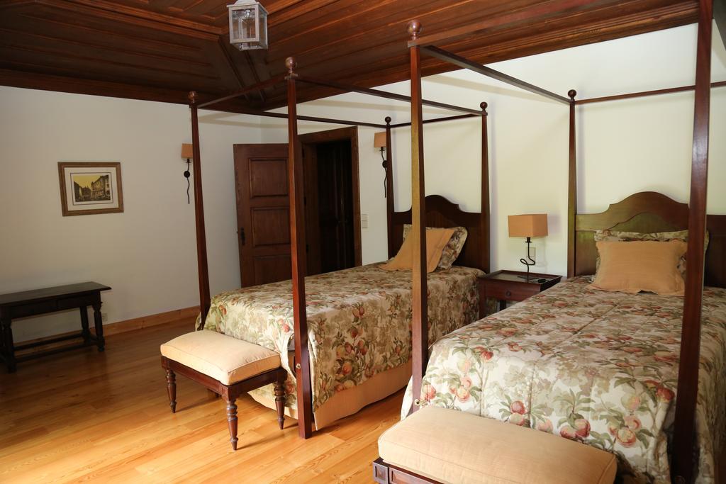 Quinta Dos Castanheiros Bed And Breakfast Ponte de Lima Chambre photo