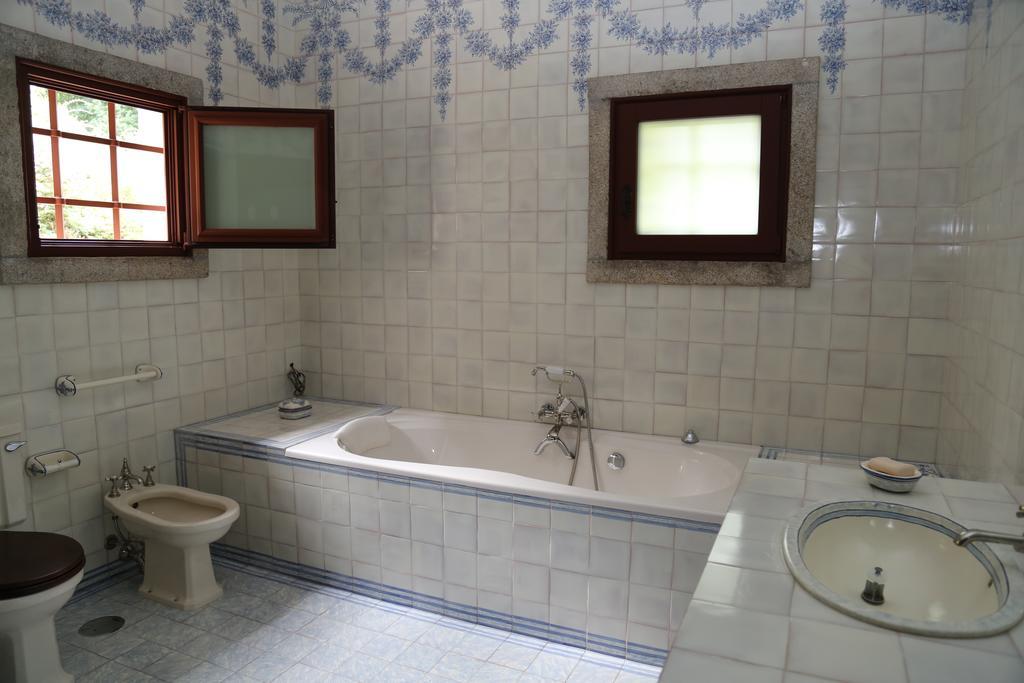 Quinta Dos Castanheiros Bed And Breakfast Ponte de Lima Chambre photo
